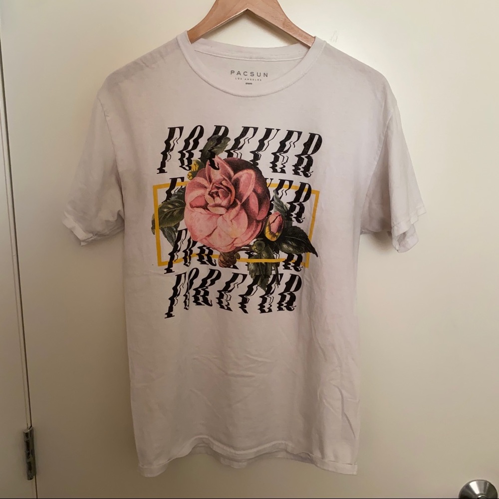 PacSun Men’s White Graphic T-Shirt